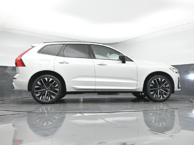 New 2027 Volvo XC60 B5 Ultra AWD/4WD image 44