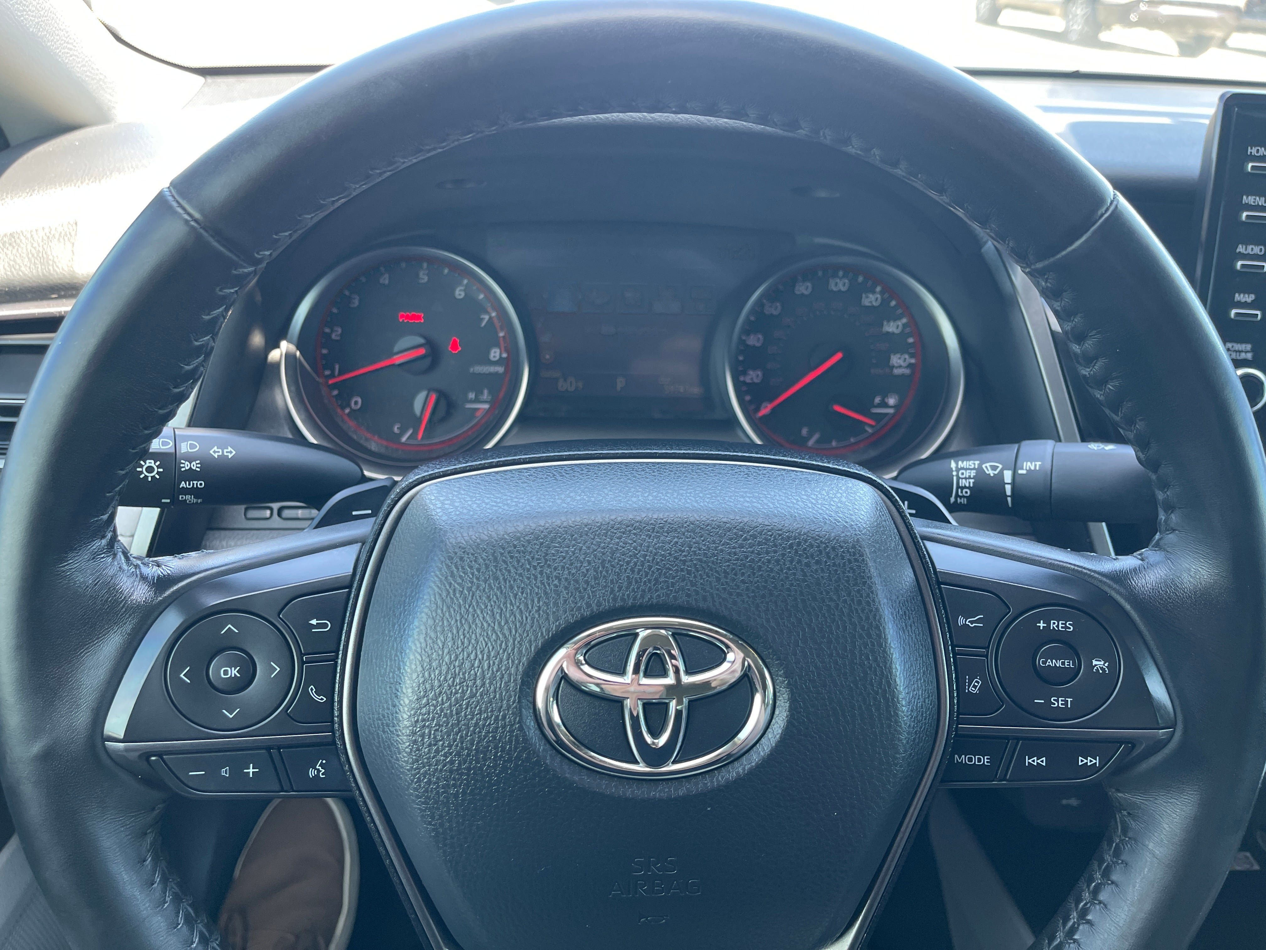 Used 2022 Toyota Camry XSE FWD image 11