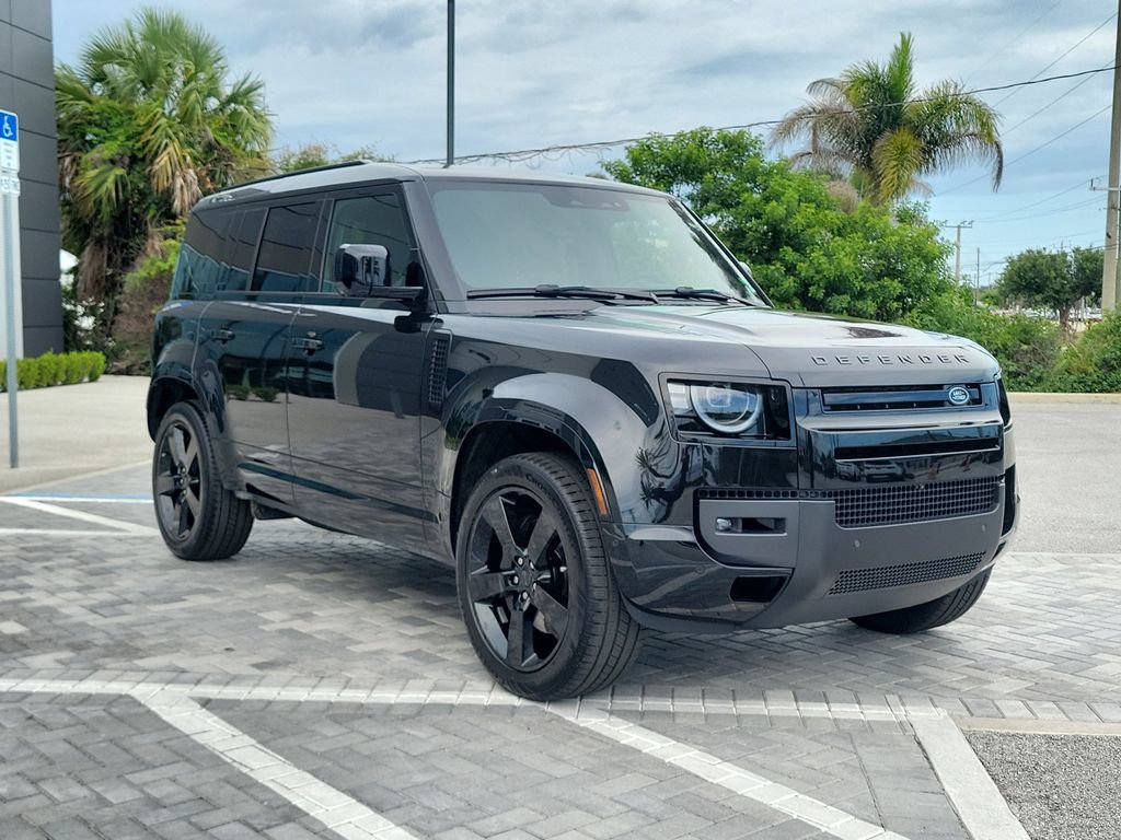New 2026 Land Rover Defender 110 X-Dynamic SE AWD/4WD image 7