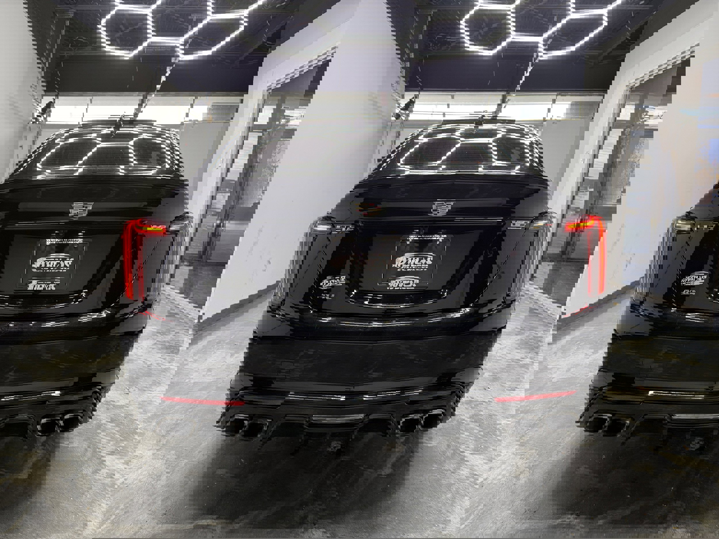 Used 2024 Cadillac CT5 V image 4