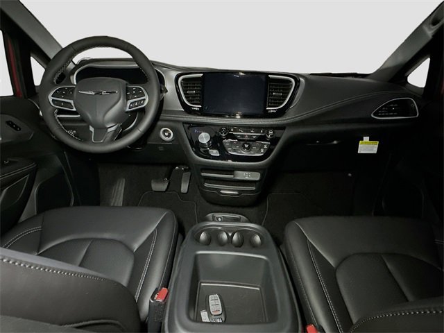 New 2026 Chrysler Pacifica Select image 6