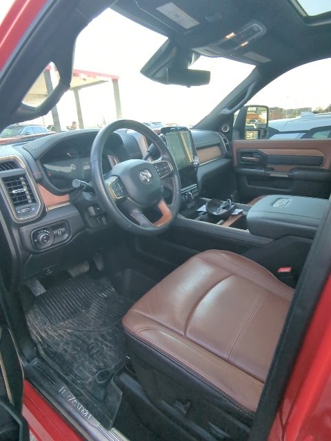 Used 2023 RAM 3500 Limited image 14