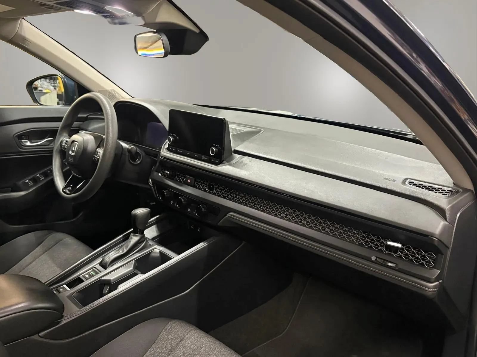 Used 2023 Honda Accord EX image 20