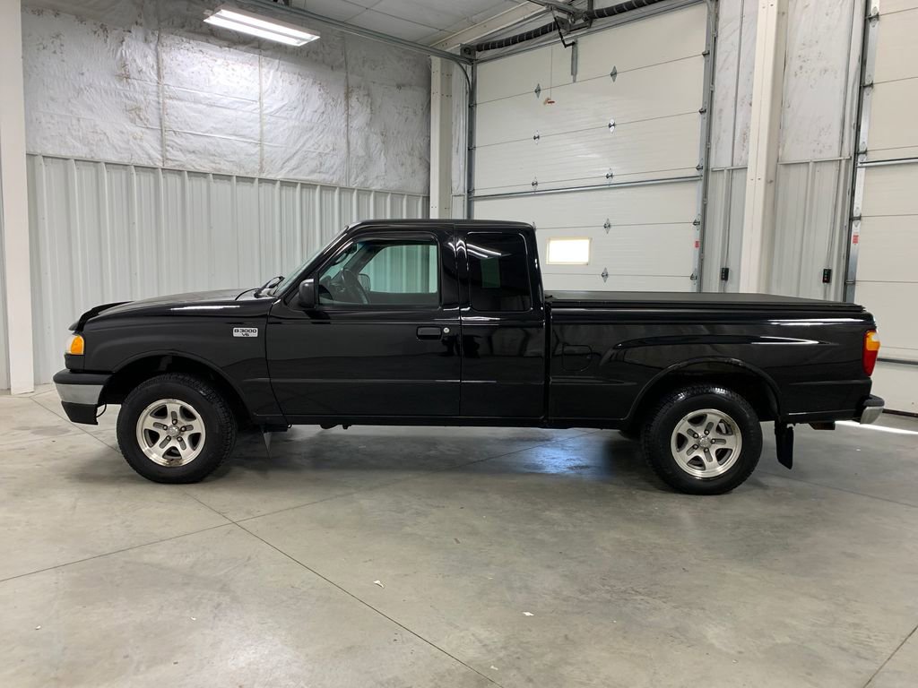 Used 2004 MAZDA B-Series Pickup SE w/ Convenience Pkg RWD image 16