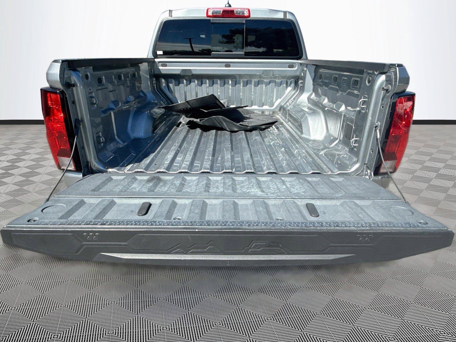 Used 2023 Chevrolet Colorado LT w/ LT Convenience Package II RWD image 26