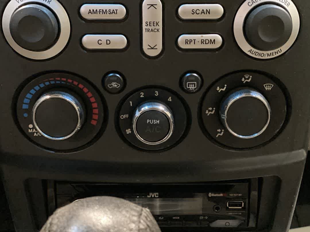 Used 2007 Mitsubishi Endeavor SE image 20