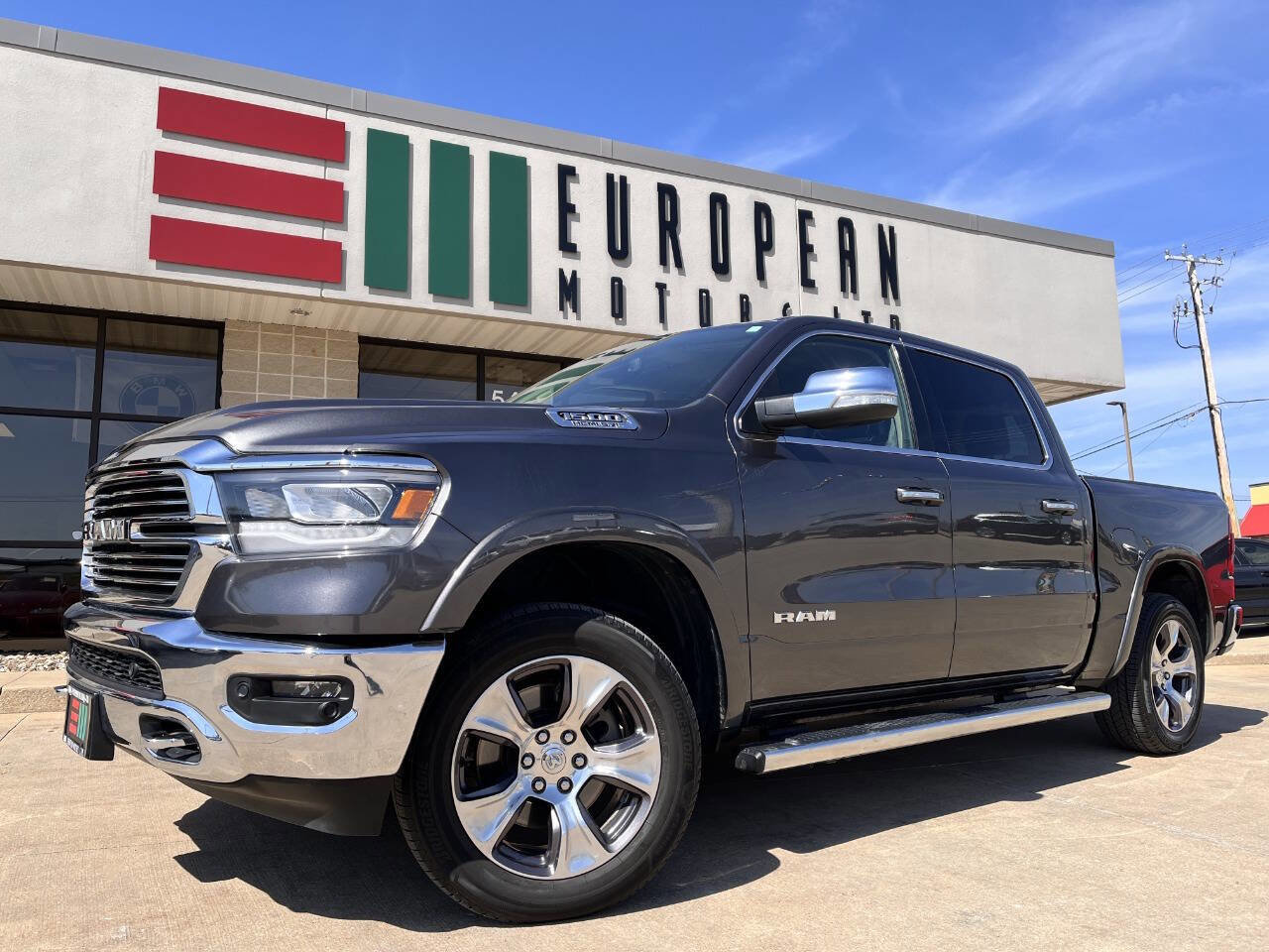 Used 2019 RAM 1500 Laramie image 1