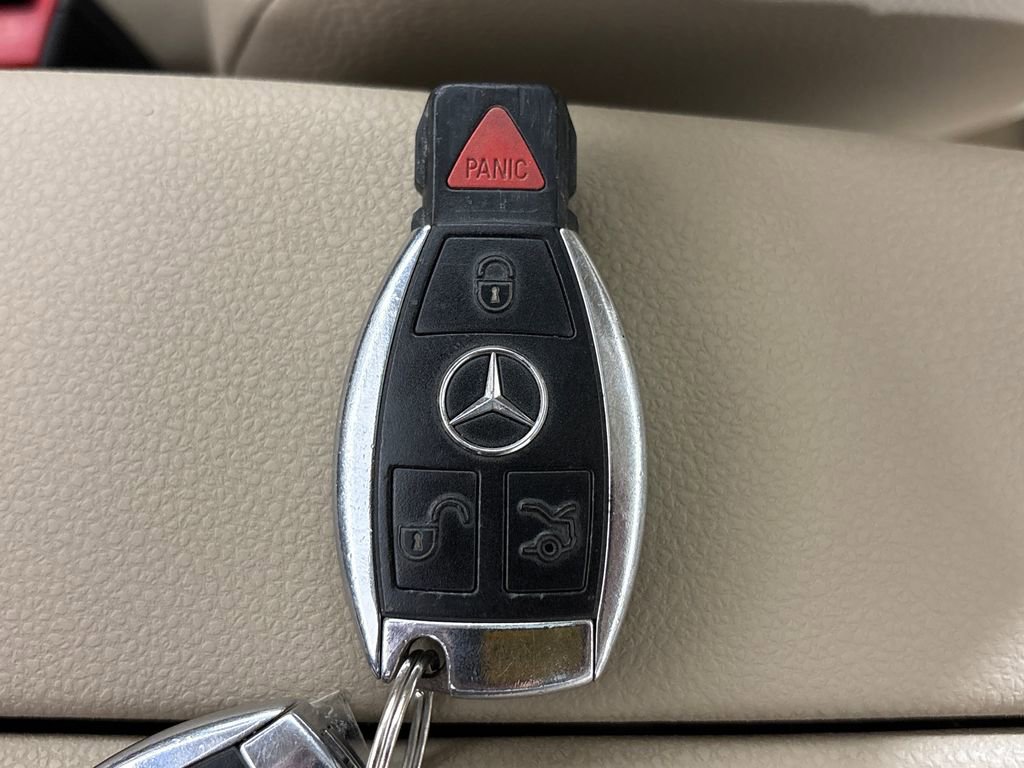 Used 2012 Mercedes-Benz C 300 4MATIC Sedan image 31