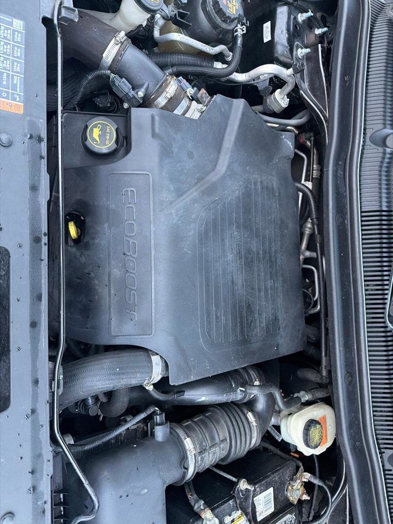 Used 2017 Ford Explorer Platinum image 41