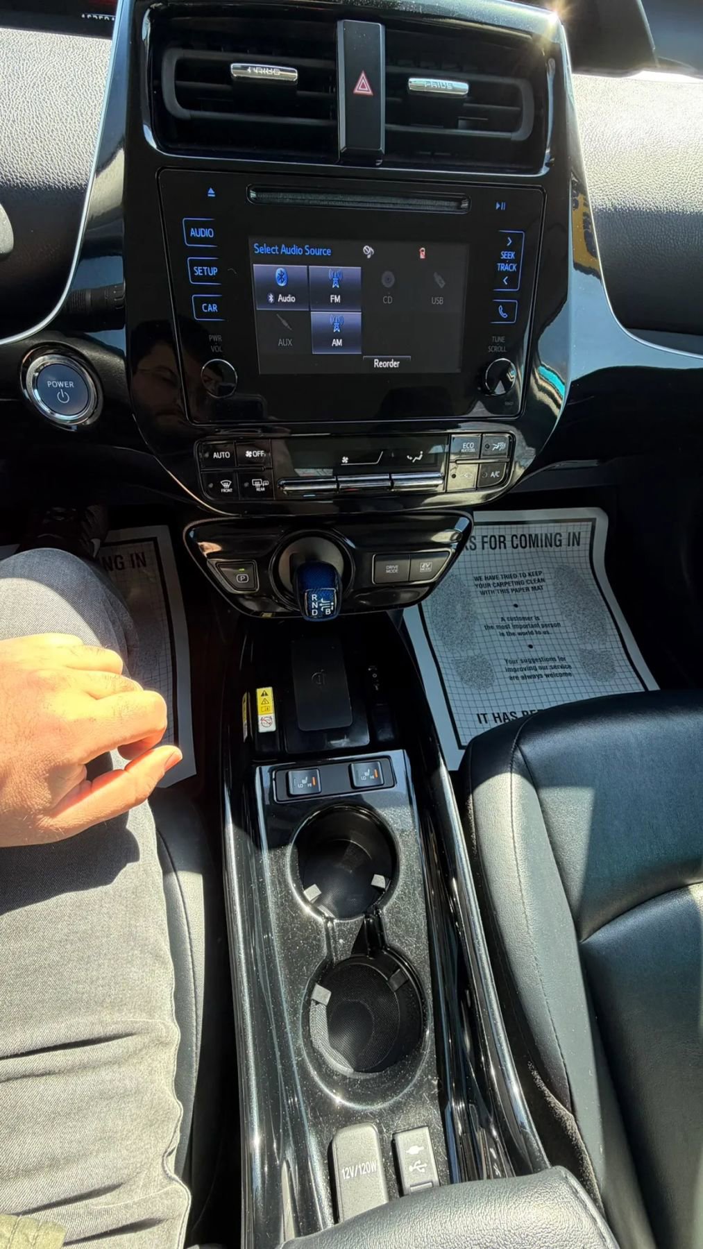 Used 2019 Toyota Prius XLE image 21