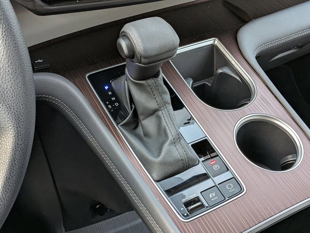 Used 2024 Toyota Sienna LE FWD image 15