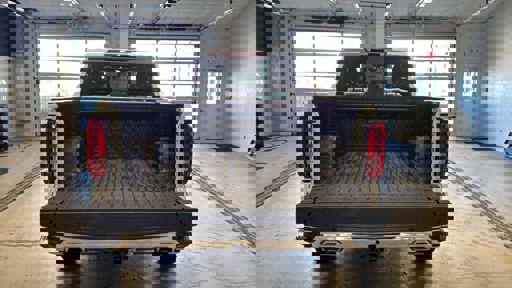 New 2026 GMC Sierra 1500 SLT w/ SLT Premium Plus Package image 17