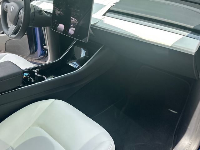 Used 2021 Tesla Model Y Long Range AWD/4WD image 13
