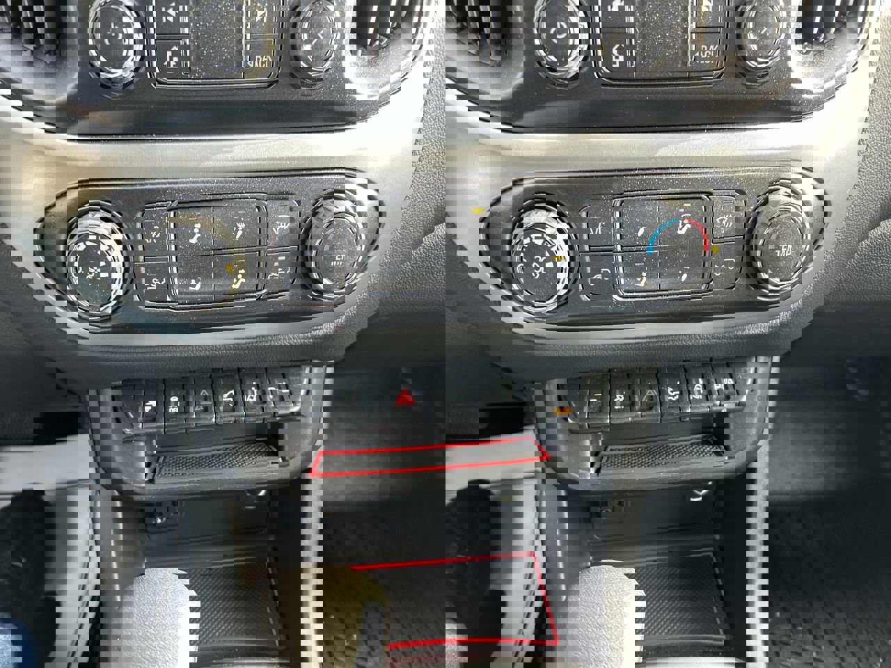 Used 2022 Chevrolet Colorado LT w/ Safety Package image 29