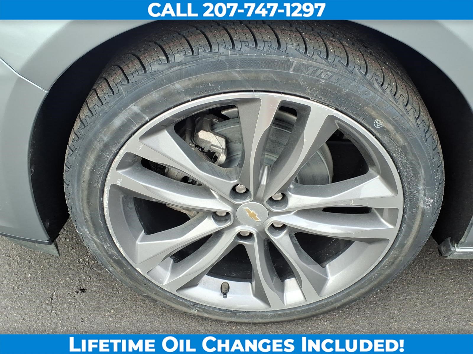 Used 2025 Chevrolet Malibu LT FWD image 9