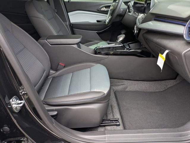 New 2026 Chevrolet Trax LT FWD image 33