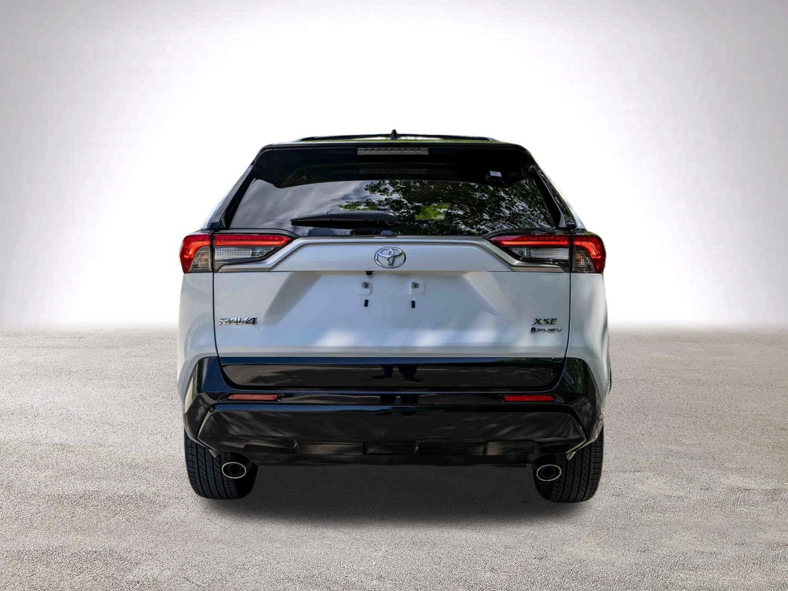 Used 2025 Toyota RAV4 XSE w/ Weather Package image 8