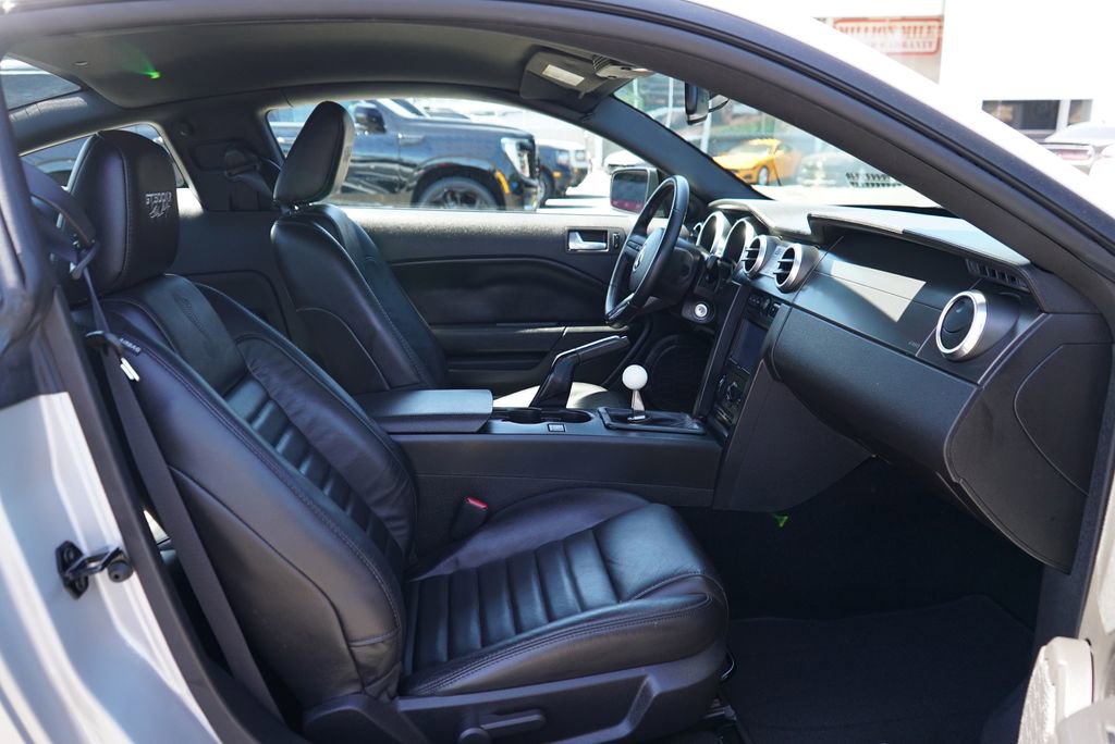 Used 2008 Ford Mustang Shelby GT500 RWD image 10