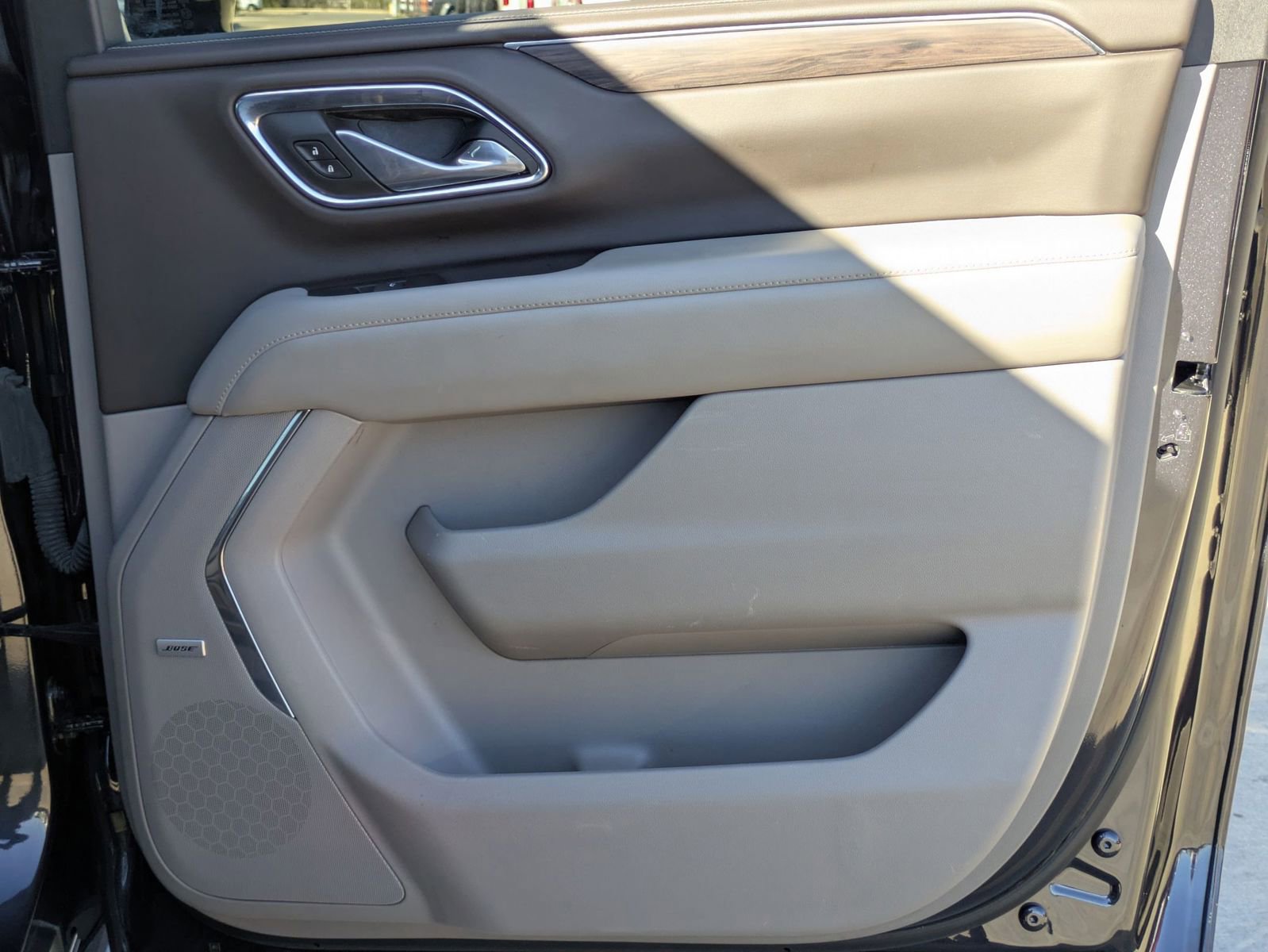 Used 2023 Chevrolet Suburban LT image 26