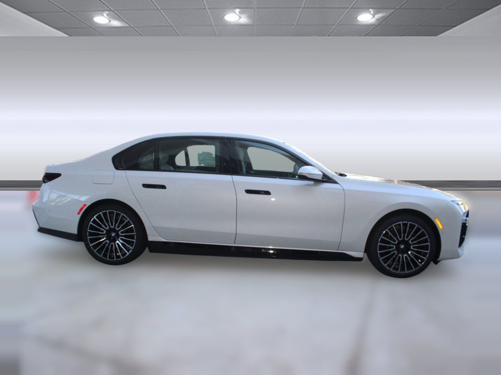 Used 2026 BMW i7 eDrive50 image 8