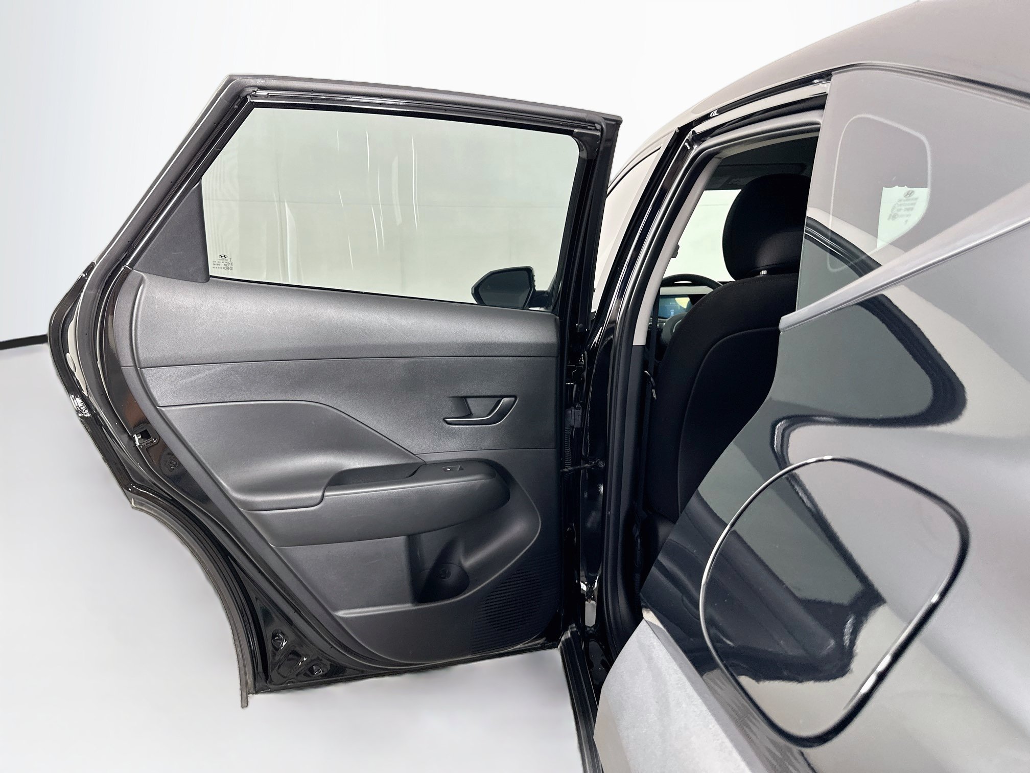 Used 2025 Hyundai Kona SE AWD/4WD image 25