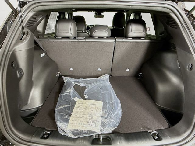 New 2026 Jeep Compass Limited image 24