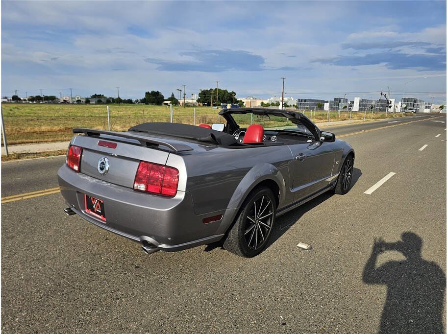 Used 2007 Ford Mustang GT RWD image 5