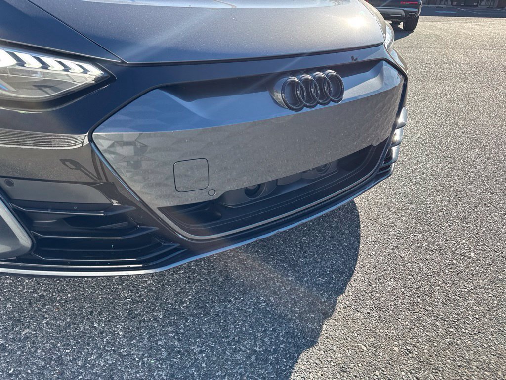 Used 2024 Audi RS e-tron GT w/ Carbon Performance Package AWD/4WD image 5