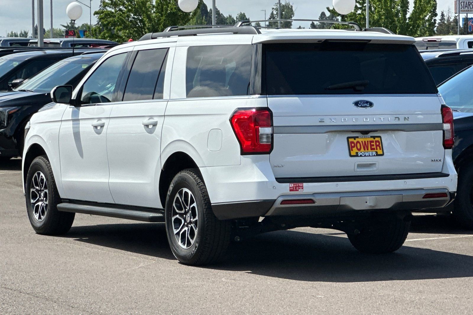 Used 2024 Ford Expedition Max XLT AWD/4WD image 6