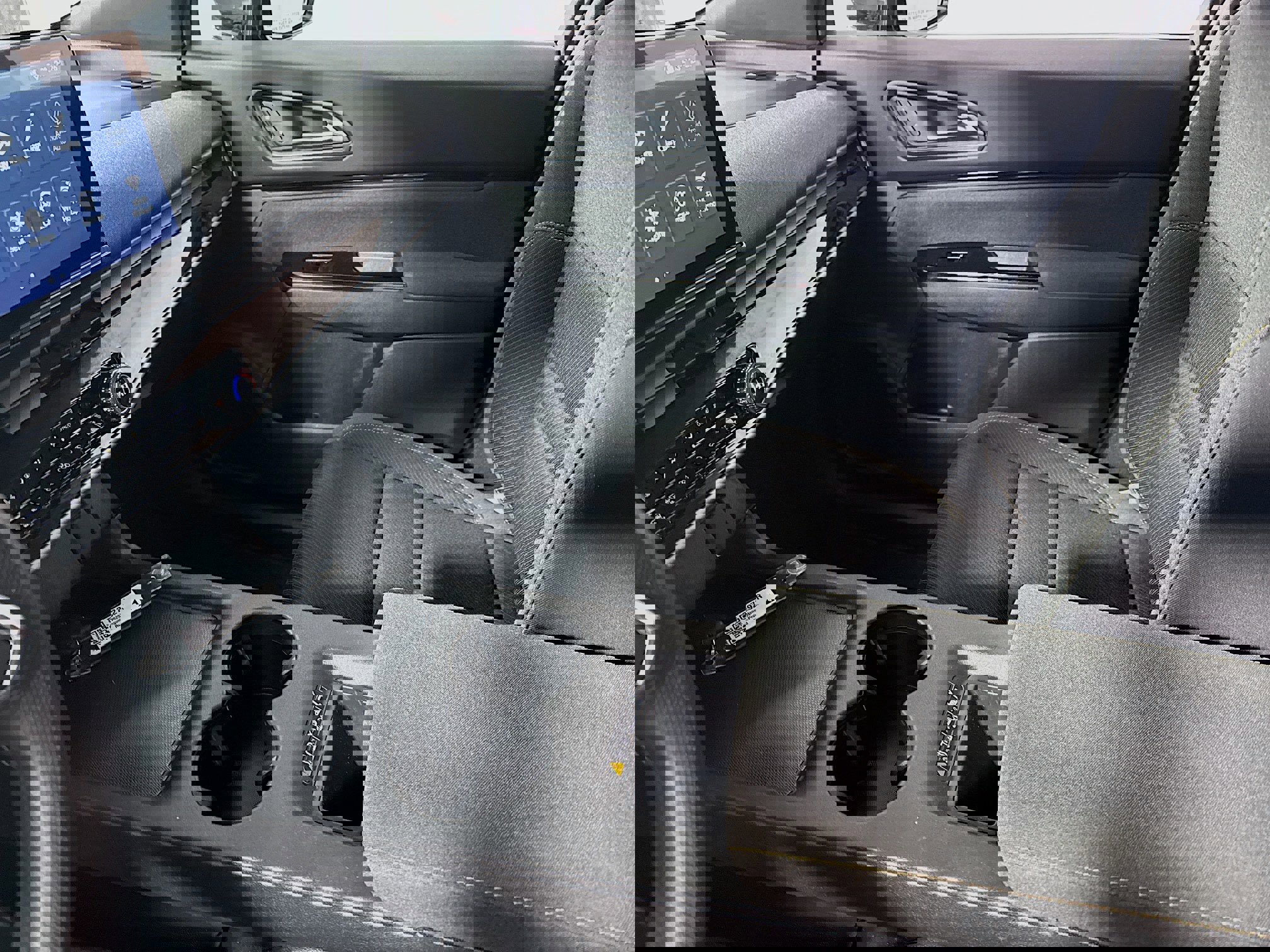 Used 2025 Honda Prologue EX image 24