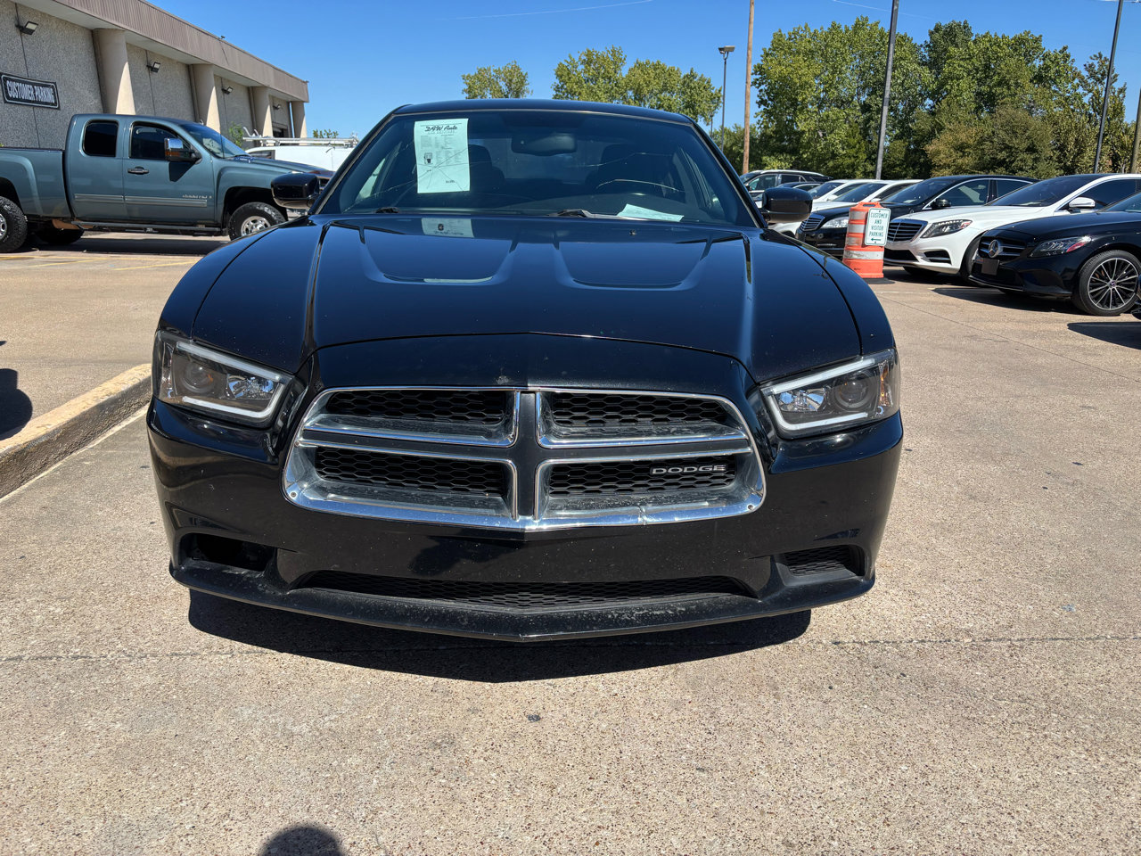 Used 2011 Dodge Charger SE w/ Connectivity Group