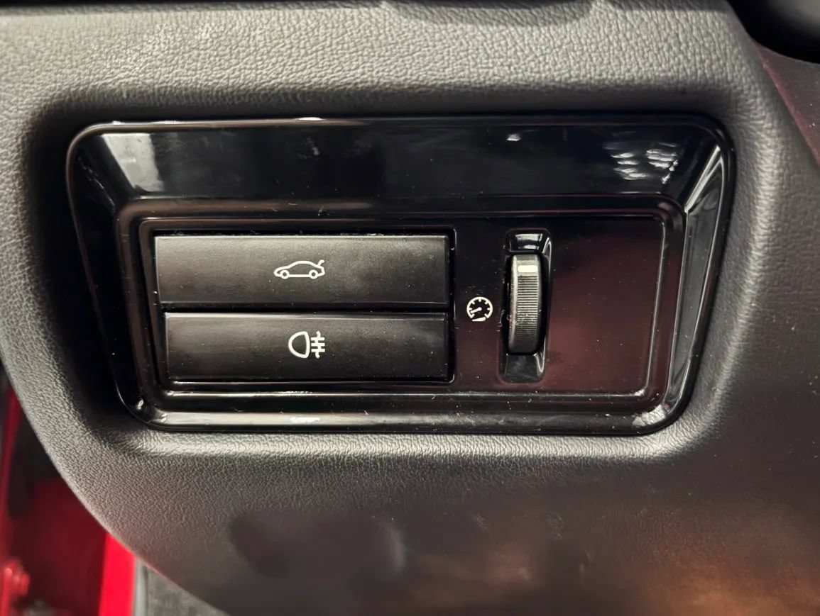 Used 2014 Jaguar F-TYPE S RWD image 24
