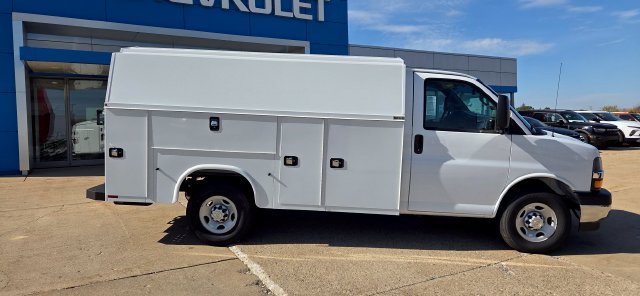 New 2026 Chevrolet Express 3500 w/ Power Convenience Package RWD image 3
