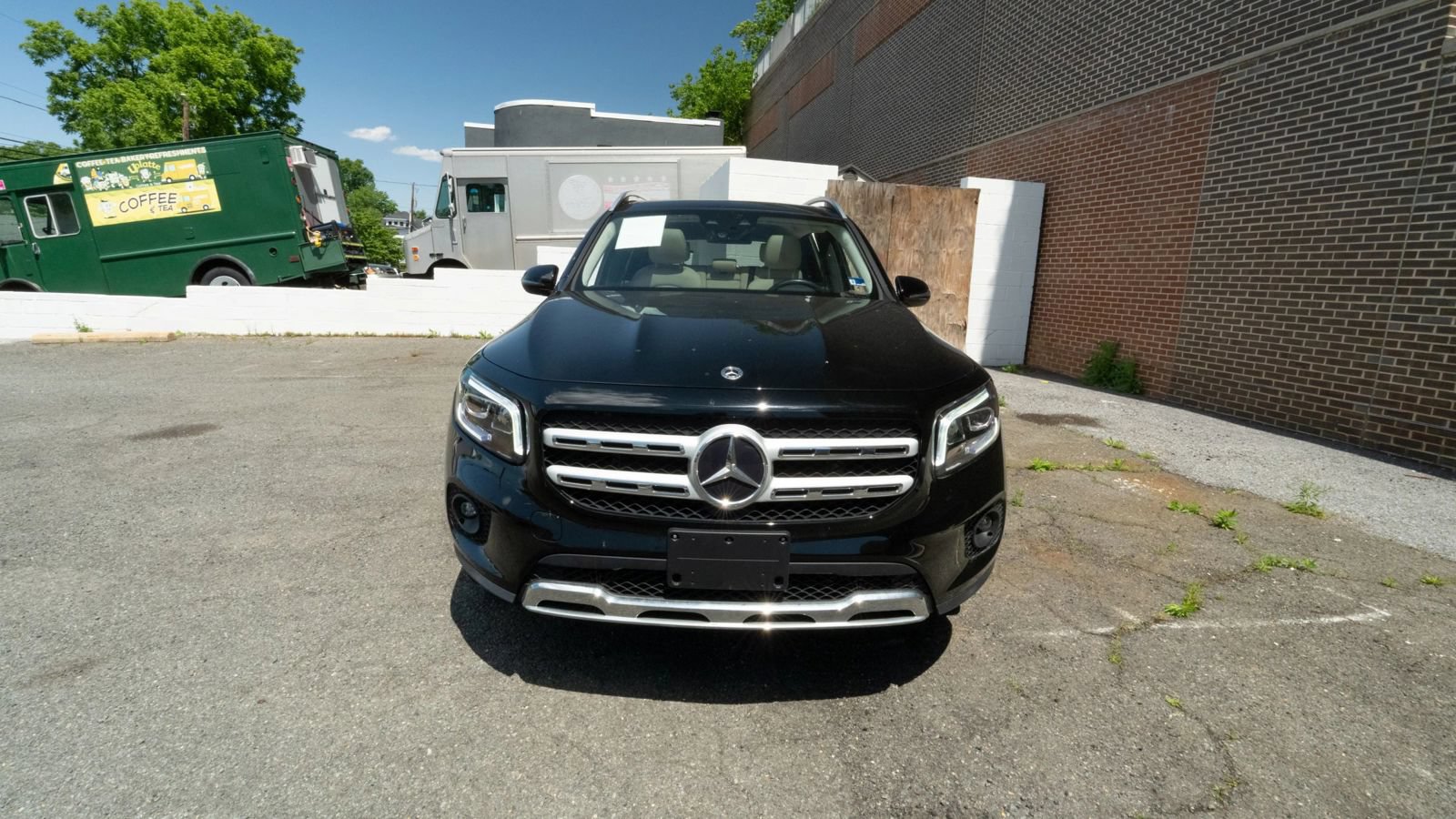Used 2021 Mercedes-Benz GLB 250 4MATIC w/ Premium Package image 8