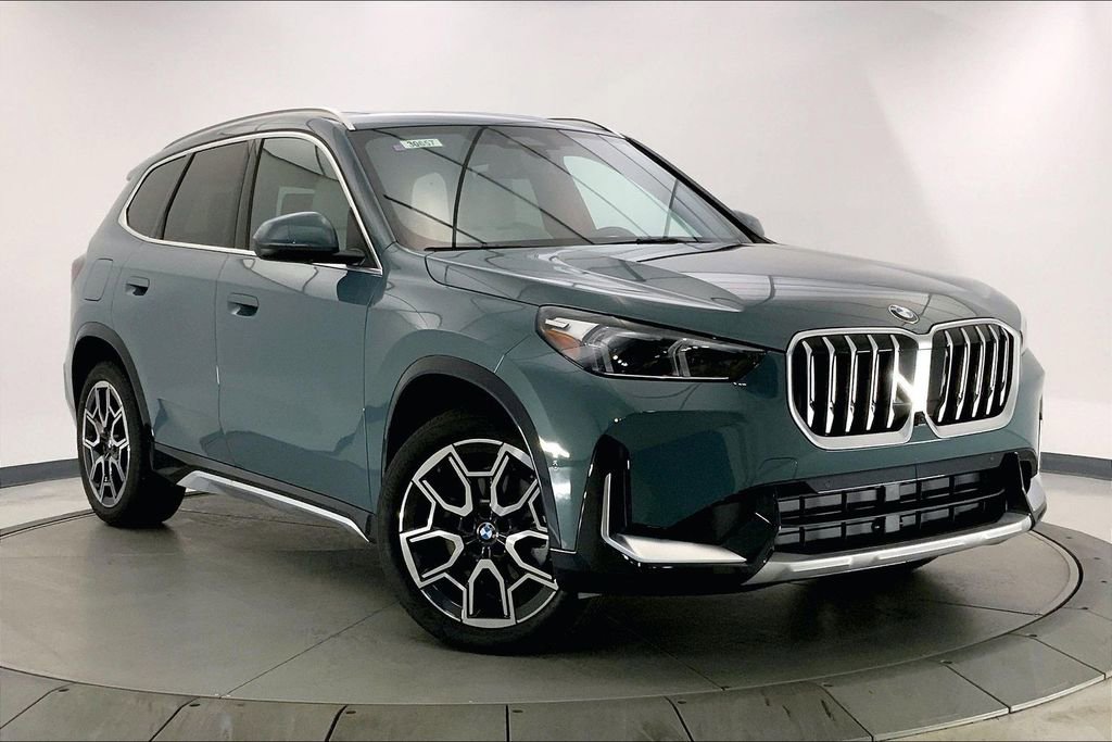 New 2026 BMW X1 xDrive28i w/ Technology Package image 1