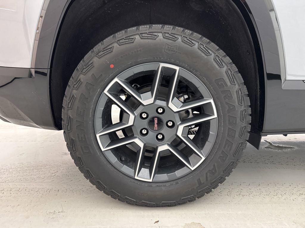 New 2026 GMC Terrain AT4 w/ Convenience Package III image 10