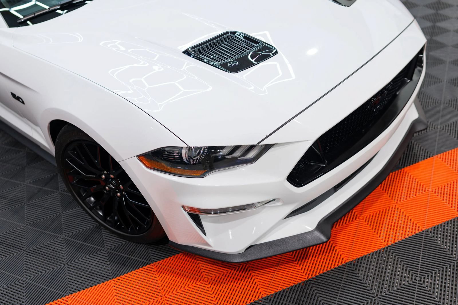 Used 2019 Ford Mustang GT w/ GT Performance Package RWD image 6