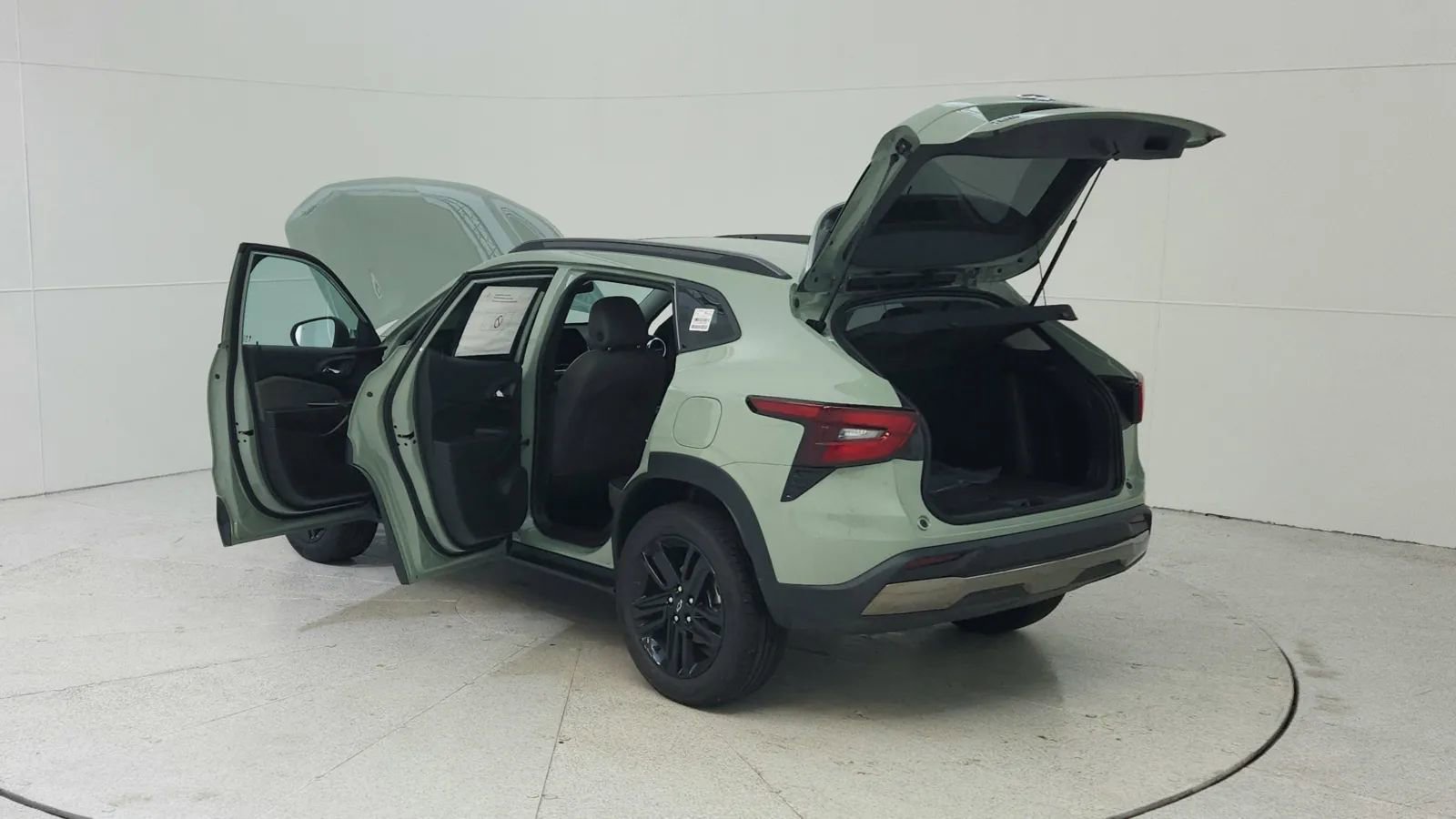 Used 2024 Chevrolet Trax ACTIV w/ Sunroof Package image 11