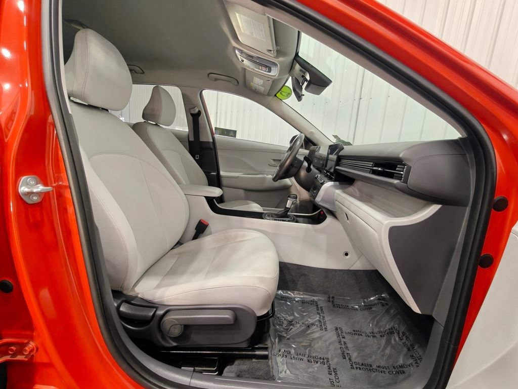 Used 2025 Hyundai Kona SEL AWD/4WD image 20