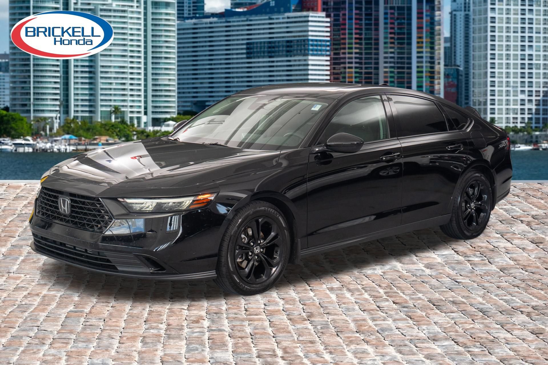 Certified 2025 Honda Accord SE image 3