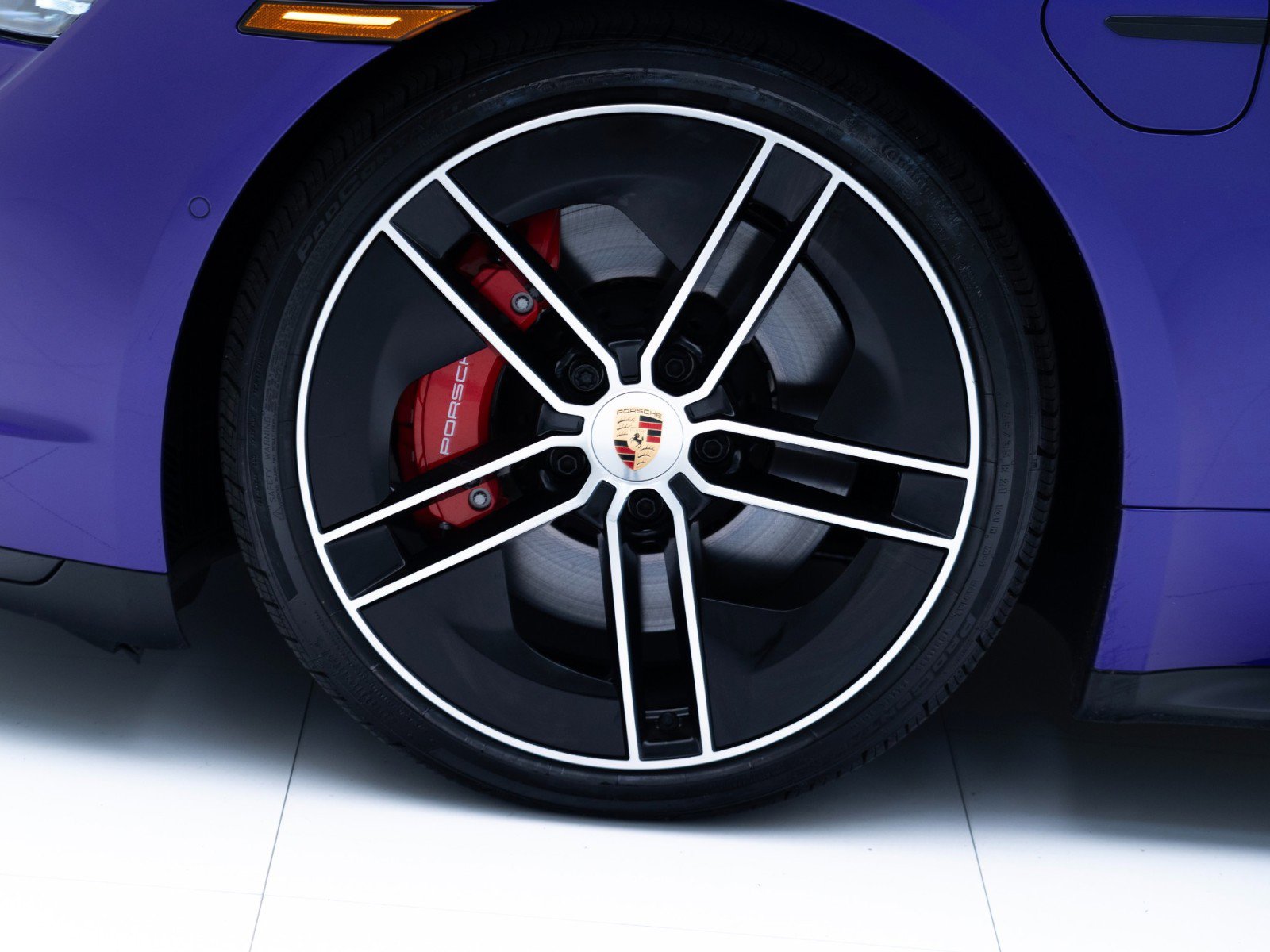 New 2026 Porsche Taycan GTS image 12