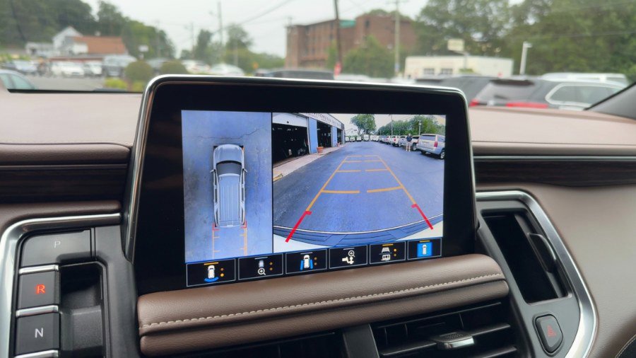 Used 2021 Chevrolet Tahoe High Country w/ Premium Package image 24