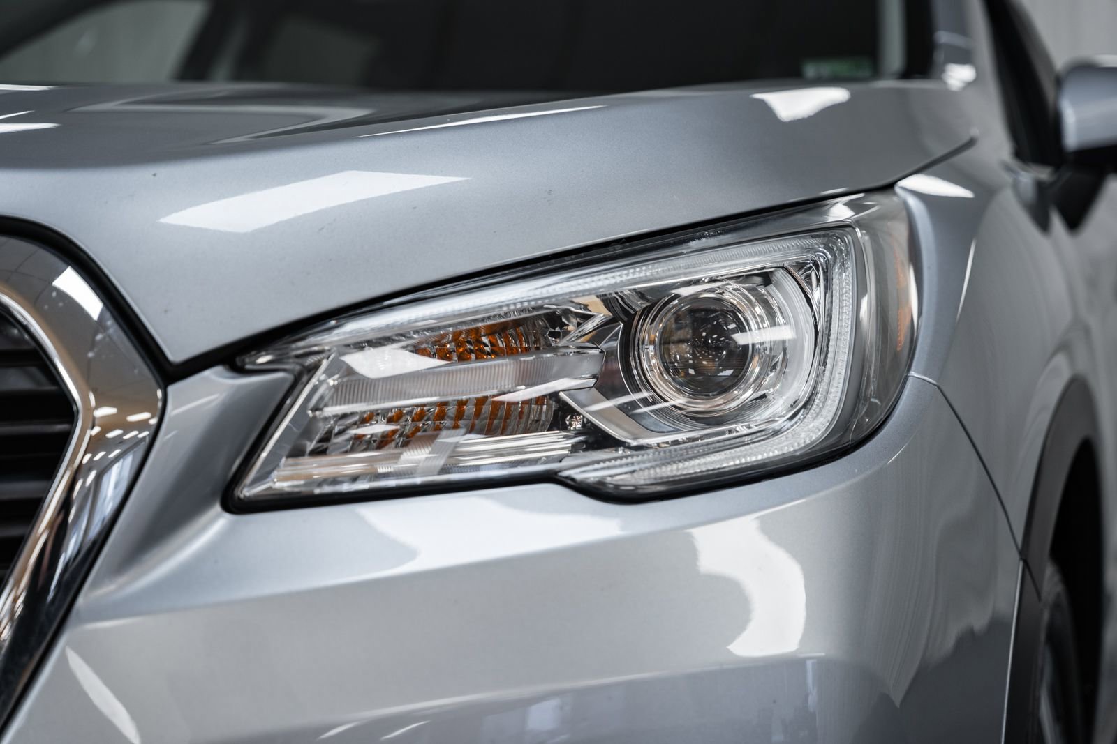 Used 2021 Subaru Ascent Limited AWD/4WD image 17