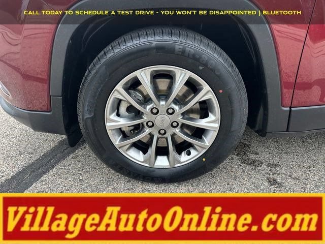 Used 2021 Jeep Cherokee Latitude Lux FWD image 9