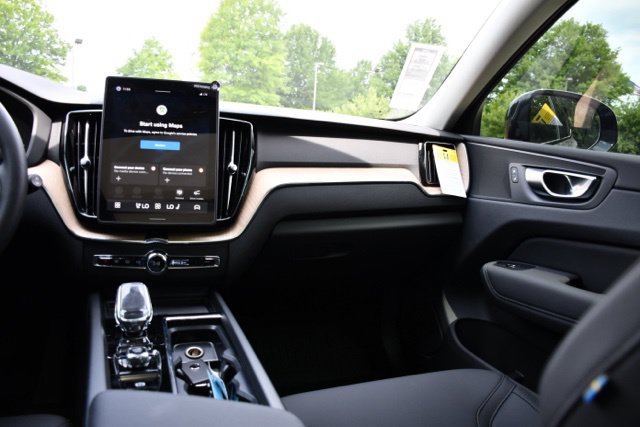 New 2026 Volvo XC60 B5 Plus w/ Climate Package AWD/4WD image 22