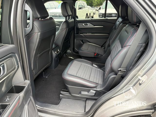 Certified 2025 Ford Explorer ST-Line w/ Premium Package AWD/4WD image 30