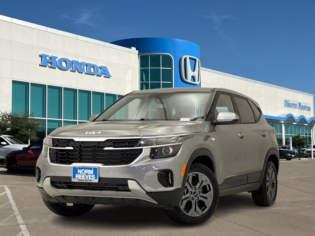 Used 2026 Kia Seltos LX AWD/4WD image 1
