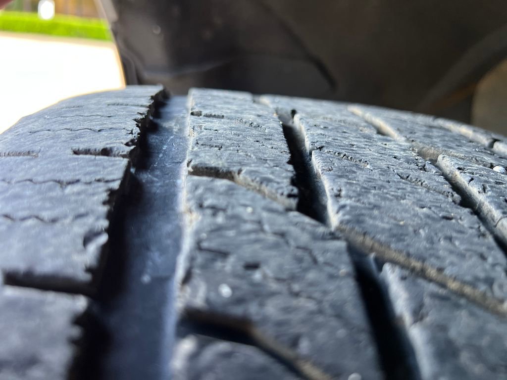 Used 2019 Ford Expedition XLT w/ Equipment Group 202A RWD image 25