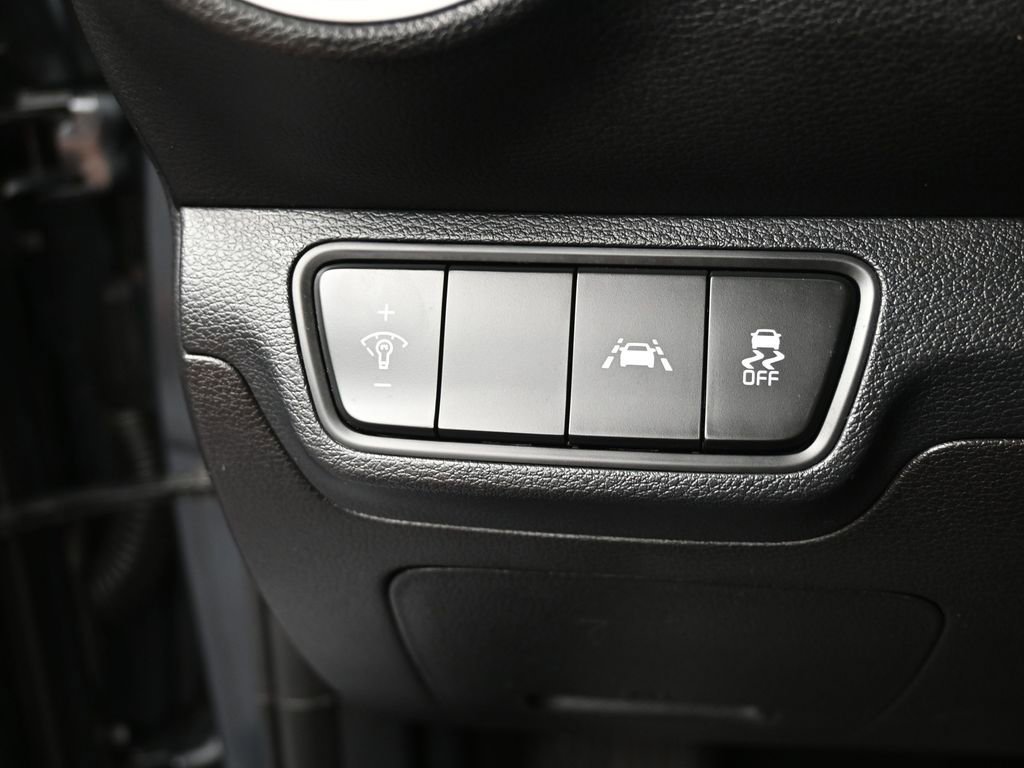 Used 2021 Kia Forte LXS image 29