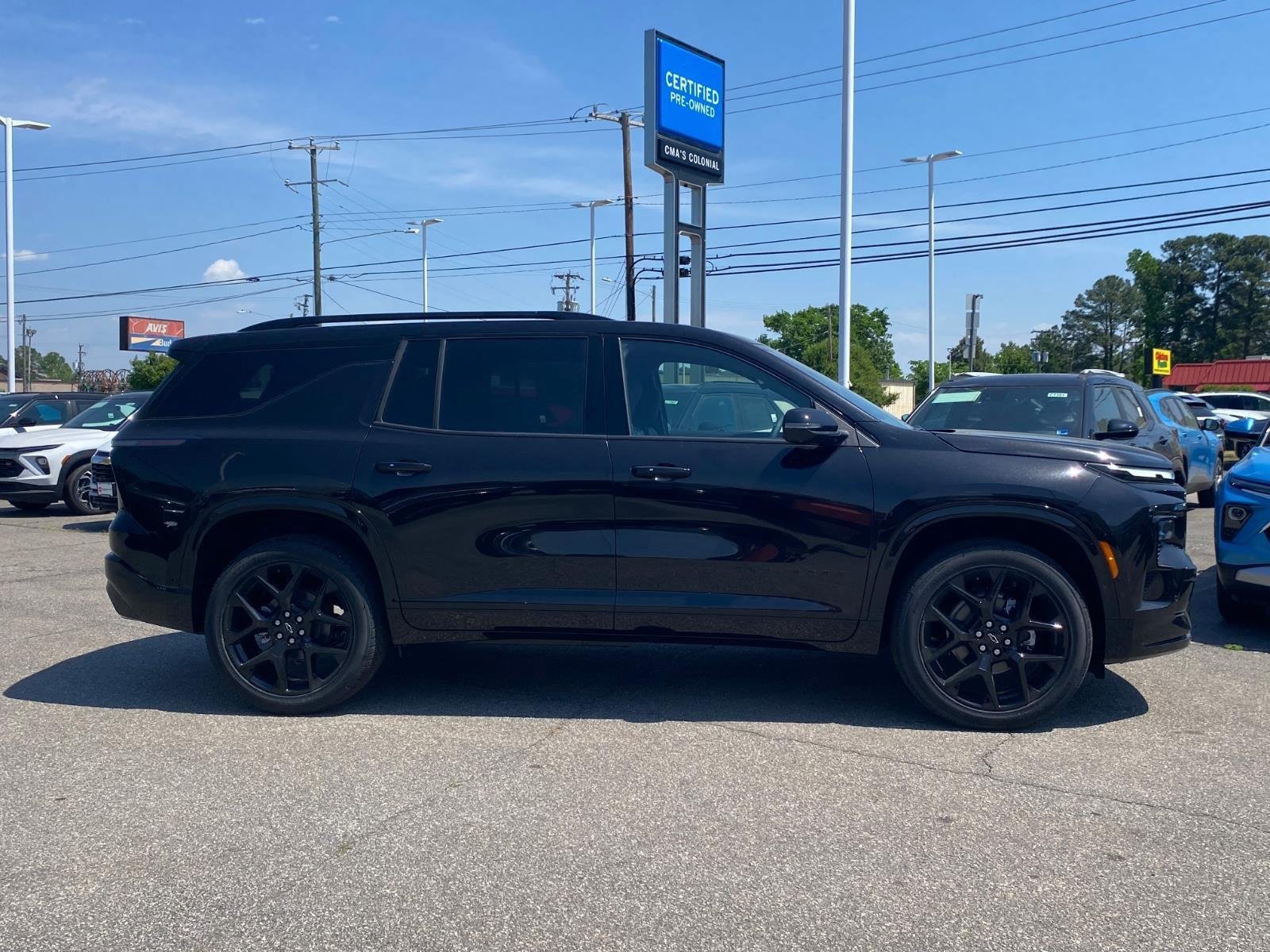 New 2026 Chevrolet Traverse RS w/ LPO, Floor Liner Package FWD image 2